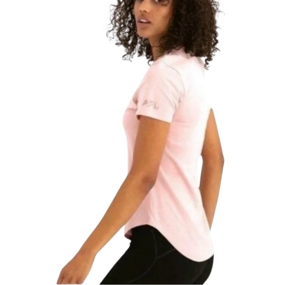 APL Women’s The Perfect Tee Pink Slim‎ Fit NEW size small athletic